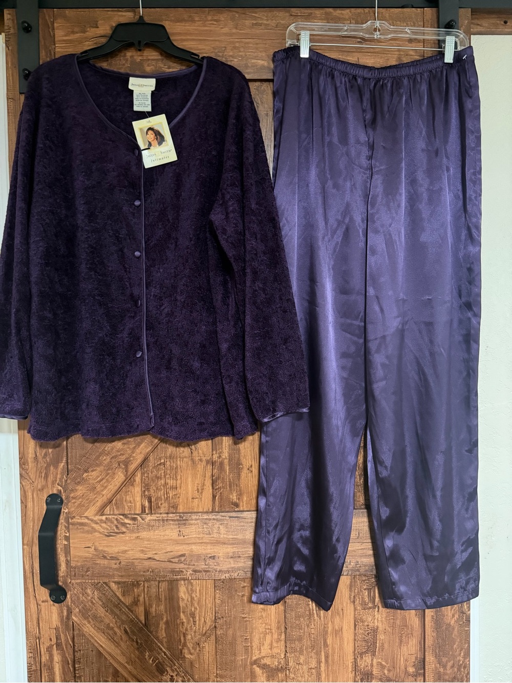 NWT Vintage Jaclyn Smith 2 piece PJ Set Velour and Satin look Deep Purple XL